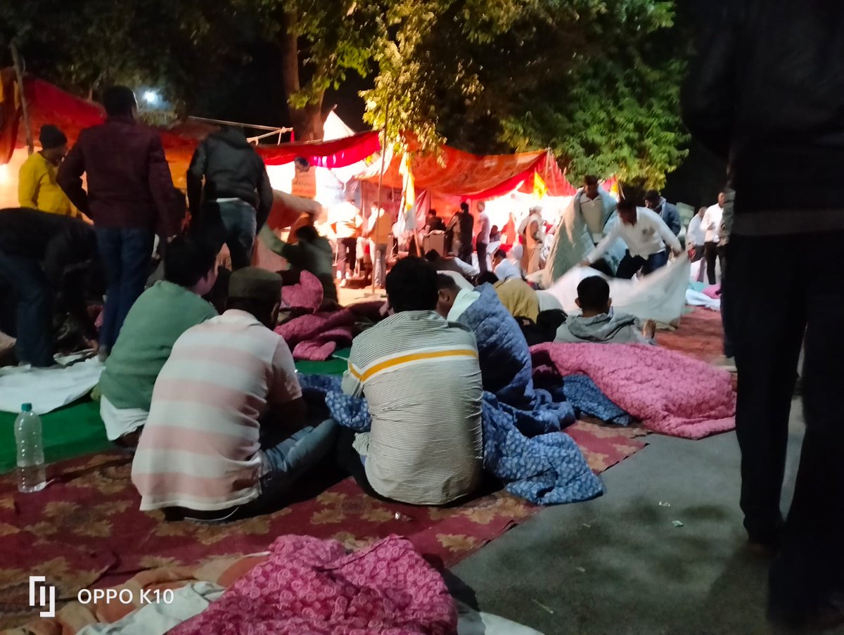*#Justice_with_patwar_sangh* Rajasthan patwar sangh
राज.पटवार संघ से पूर्व में हुआ समझौता लागू करवाने के लिए पिछले 19 दिन से प्रदेश अध्यक्ष महोदय आमरण अनशन पर है जो मरणासन्न स्थिति में है, फ़िर भी संवेदनहीन सरकार ध्यान नहीं दे रही है 
 *@ashokgehlot51
<a href="/RahulGandhi/">Rahul Gandhi</a>*