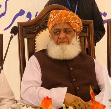 MuheebullahKak5's tweet photo. #فحاشی_کی_دلالی_نامنظور مرد قلندر https://t.co/8PQG6XGNO0 https://t.co/WNuUZsehF7