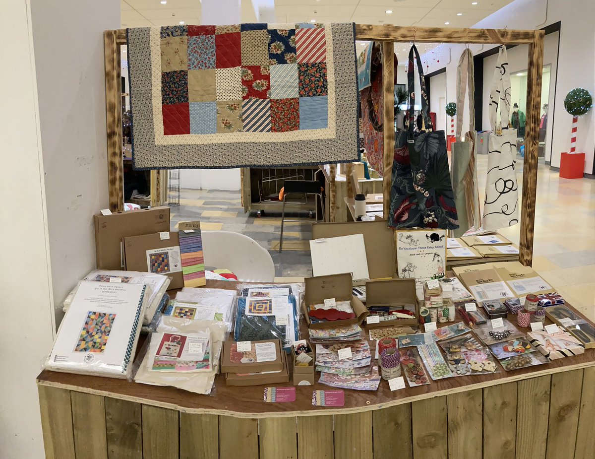 Creative_Patch's tweet image. Limited edition patchwork and quilt kits for novice and beginners check my etsy.me/3At3wuK #EtsySeller #etsyshop #etsyhandmade #patchwork #handmade #quilting #craft #sewing