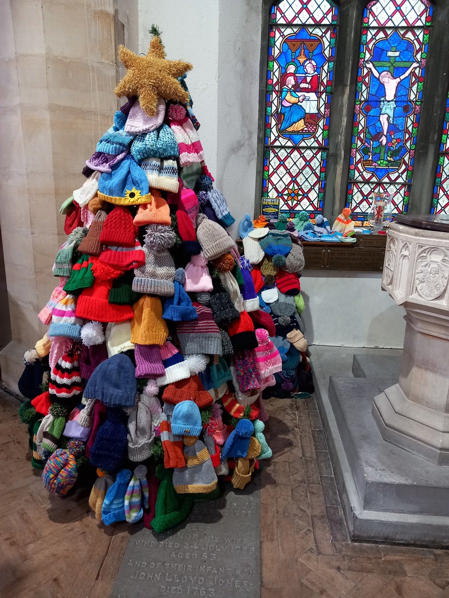 Powys Brecknock Federation of Women's Institutes (@powysof) on Twitter photo Members have excelled themselves knitting or crocheting just under 300 hats to decorate our Christmas Tree at the Annual Carol Service to then donate to Charity <a href="/BreconFoodbank/">Brecon Foodbank</a> @hbts4refugees Members have excelled themselves knitting or crocheting just under 300 hats to decorate our Christmas Tree at the Annual Carol Service to then donate to Charity <a href="/BreconFoodbank/">Brecon Foodbank</a> @hbts4refugees