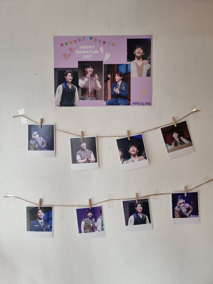 배우님의 이쁜 순간을 남겨주신 사진들로 이쁜카페 열어주셔서 감사합니다💟

#겨울에_태어난_황금두현
#YOU_IOVE_DH_I_LOVE_DH
#HAPPY_DOOHYUN_DAY