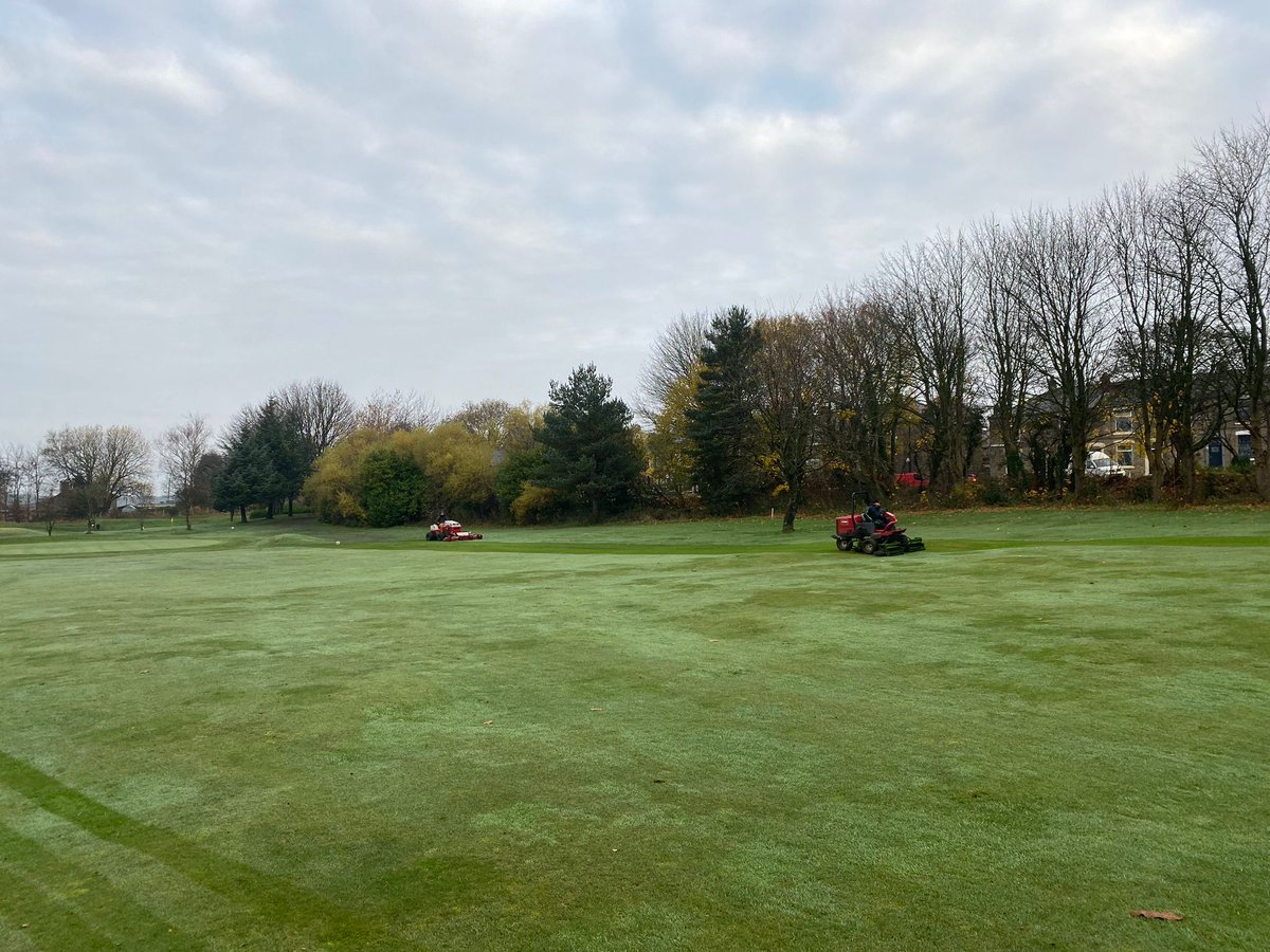 StamfordGolf's tweet photo. Irrigation decommissioning taking place.Fairways, semi being cut, holes changed and bunkers being raked. https://t.co/CPom2Ls4Ma