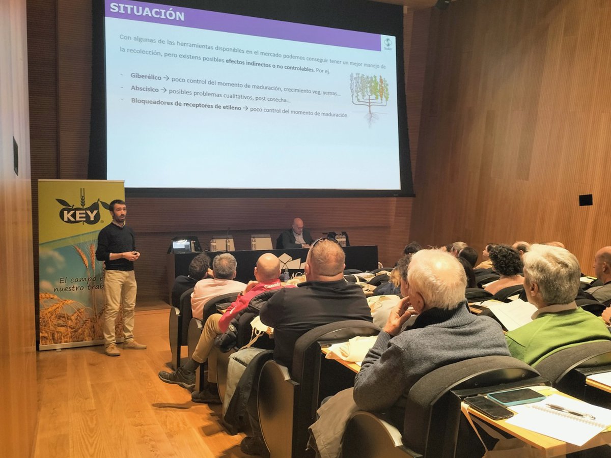 StollerEurope's tweet photo. 🌱🧪Last week we organized a talk about #StollerSolutions for stone and pip fruit trees with Industrias Química Key at @BodegaSommos in Barbastro (Huesca, Spain).
Thanks to the more than 80 people who attended the event to learn about the latest industry news with us! https://t.co/ZU3P2ukBmy