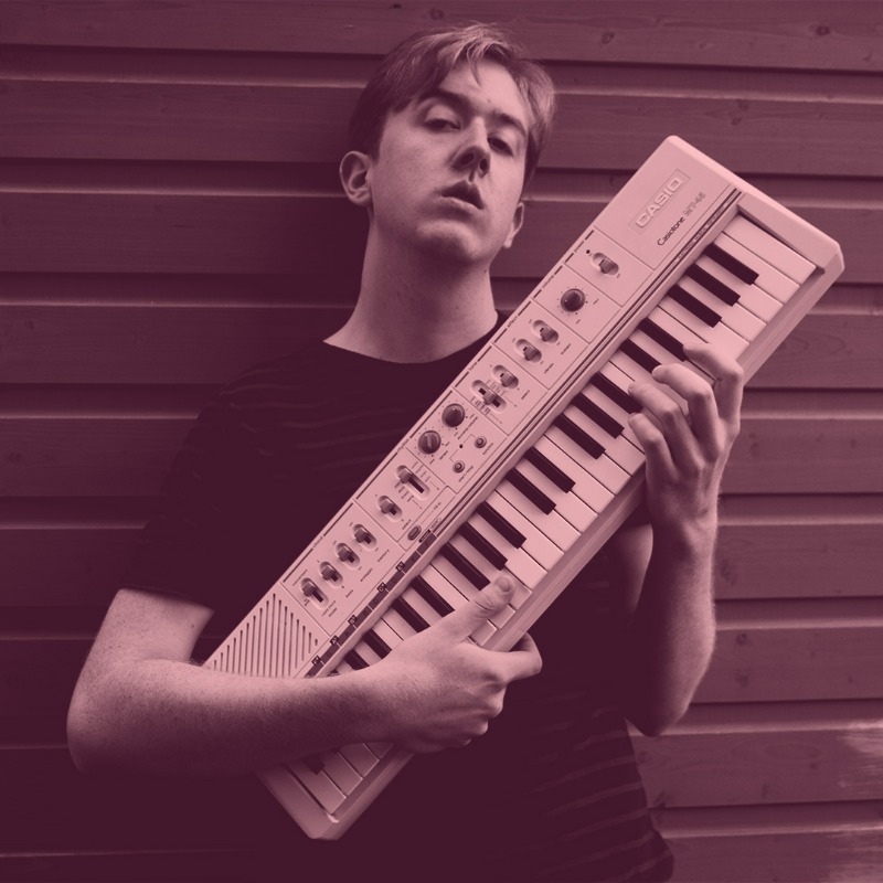 WalesArtsReview's tweet photo. Welcome back to our #WARVideoOfTheWeek. Today’s video is #WhizzKids, the new music video from @ydail_.
#WhizzKids is the first Y Dail track to be released with @LibertinoRecs, who describe Huw Griffiths' sound as "timeless".