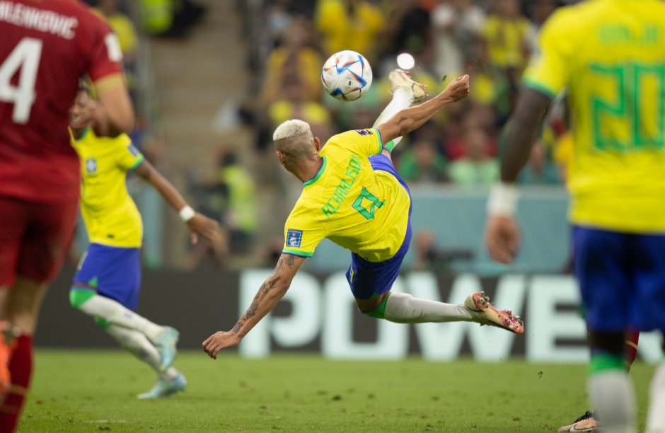 praieiroscom's tweet photo. Copa: Brasil enfrenta Camarões tentando manter 100% de aproveitamento: https://t.co/4FfnxSHygq #futebol  #CopaDoMundo2022  #Qatar2022  #AIDS  #copa #sport #desporto https://t.co/VePtZgVDMB