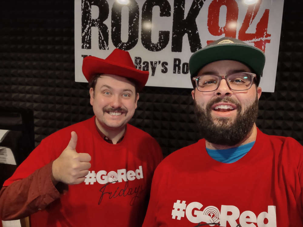 943ROCK's tweet photo. It's #goredfridays in support of the United Way! Wear red or buy one of these shirts at https://t.co/NvFai17TxI
- Kaile & Ted
#breakfastbender #uway #tbay #rock94 https://t.co/lO7cTXVcrV