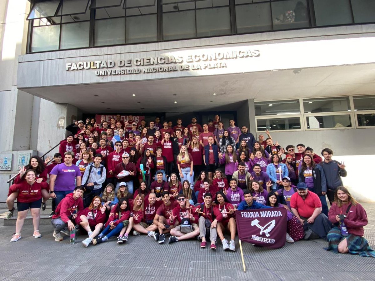 Nos vamos para <a href="/laFUA/">F.U.A.</a> 💜🔥