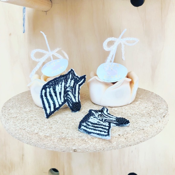 harmonysnotes's tweet image. So good I had to share! Check out all the items I'm loving on @Poshmarkapp from @theposhpassport #poshmark #fashion #style #shopmycloset #envogue #handcrafted #lesgeorgettes: posh.mk/5iCemU0Gqvb