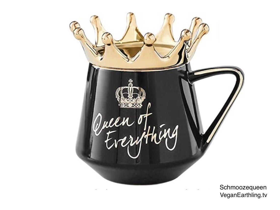 schmoozequeen's tweet photo. #LOL ☕️🎵🎶🎼
#CoffeeMug #gifts for myself this #HolidaySeason because you can not ever have enough mugs for #JavaJetFuel 
@schmoozequeen https://t.co/oawWT0bFrj https://t.co/5EURSSUIYP