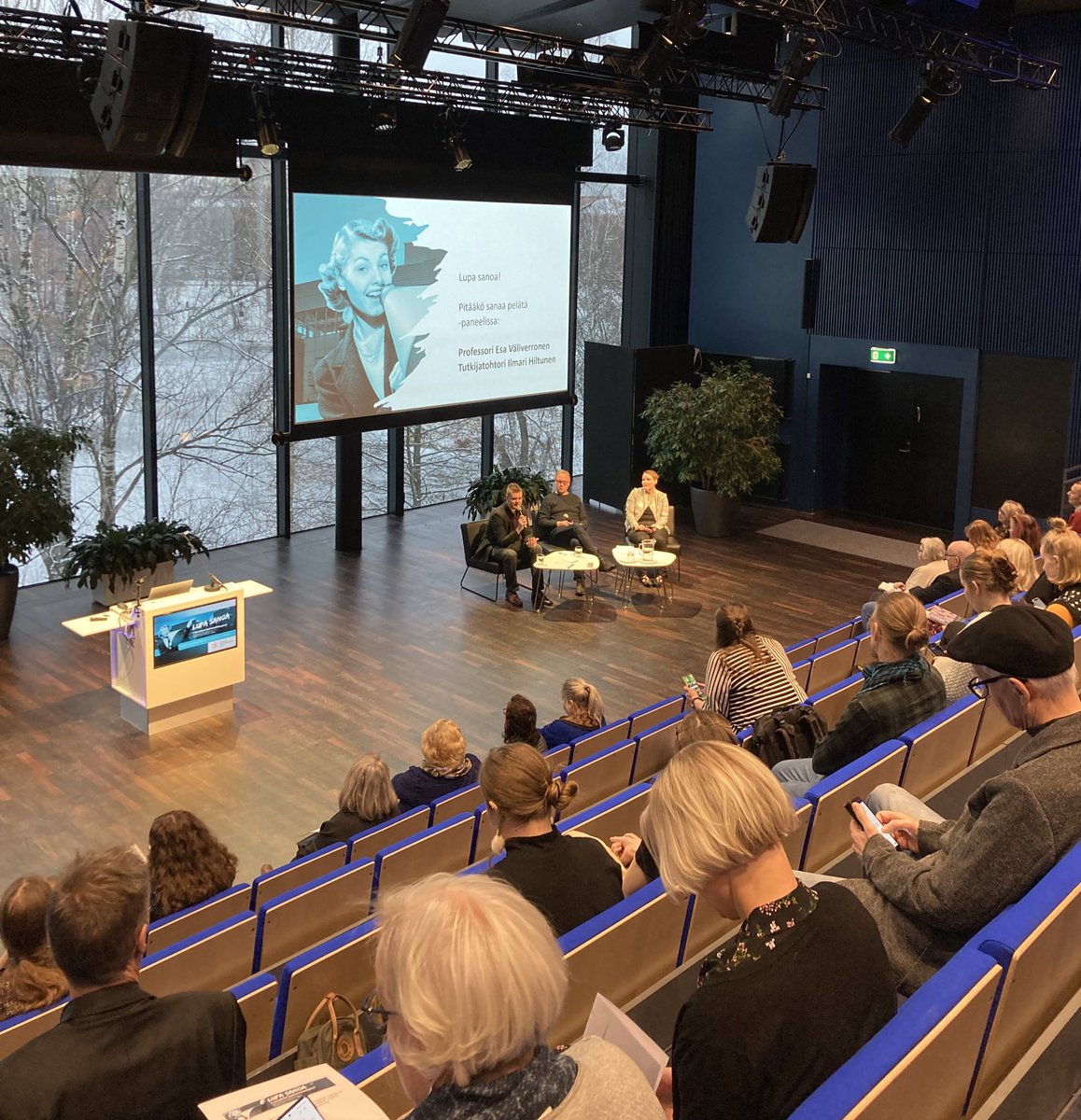 Nuori nainen on suurimmassa vaarassa joutua häirinnän ja uhkailun kohteeksi mediassa, sanoo <a href="/IlmariHiltunen/">Ilmari Hiltunen</a> @TampereUni #journalismi #LupaSanoa #tiedeviestintä