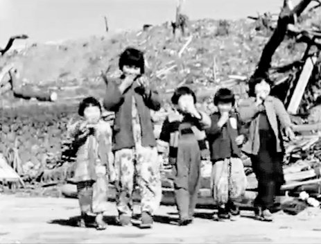 モノクロの古い写真をカラー化したもの にはこの点で気をつけなければならない という話 未来に持っていけるのはモノクロ Togetter