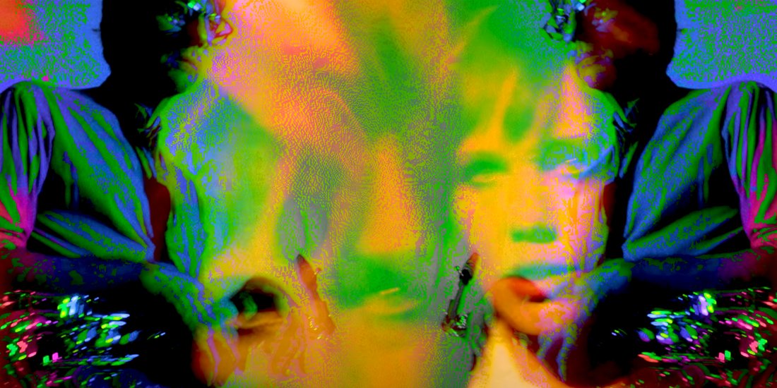 deergodnyc's tweet photo. a look at the #experimental new project @the_waeve featuring @rosedougall and @grahamcoxon

link
https://t.co/r3BrIJZxZK

#thewaeve #roseelinordougall #grahamcoxon #indierock #postpunk #freejazz https://t.co/y6hsYROkQM