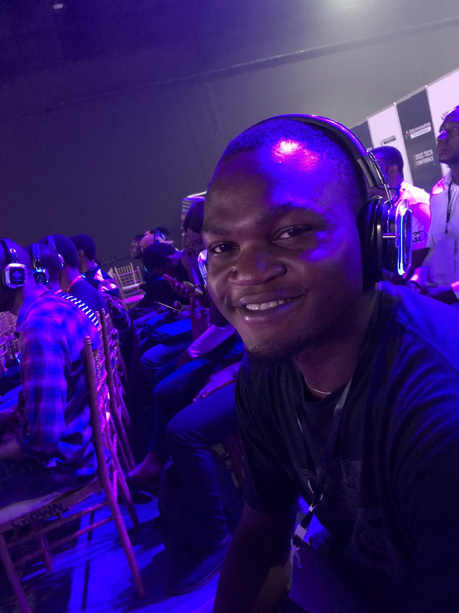 tosin__tweets's tweet photo. At the #gdgbenin DevFest today.
#Edotechconference https://t.co/yn7d6EVnYC