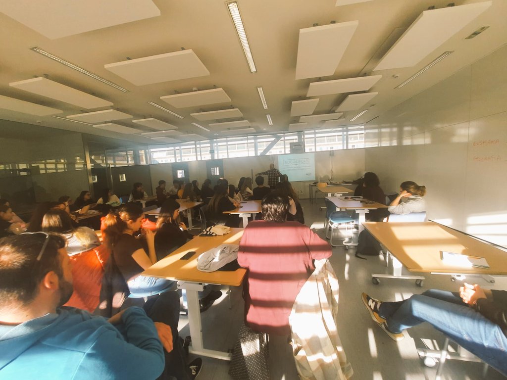WorkLanBizkaia's tweet photo. Cerramos ronda de presentación de retos de la 3 edición de #WorkLanSocialLab en @JesuitakBilbao Ahora toca configurar los equipos para que puedan empezar a trabajar los retos a partir de enero. https://t.co/6livDV1o5T