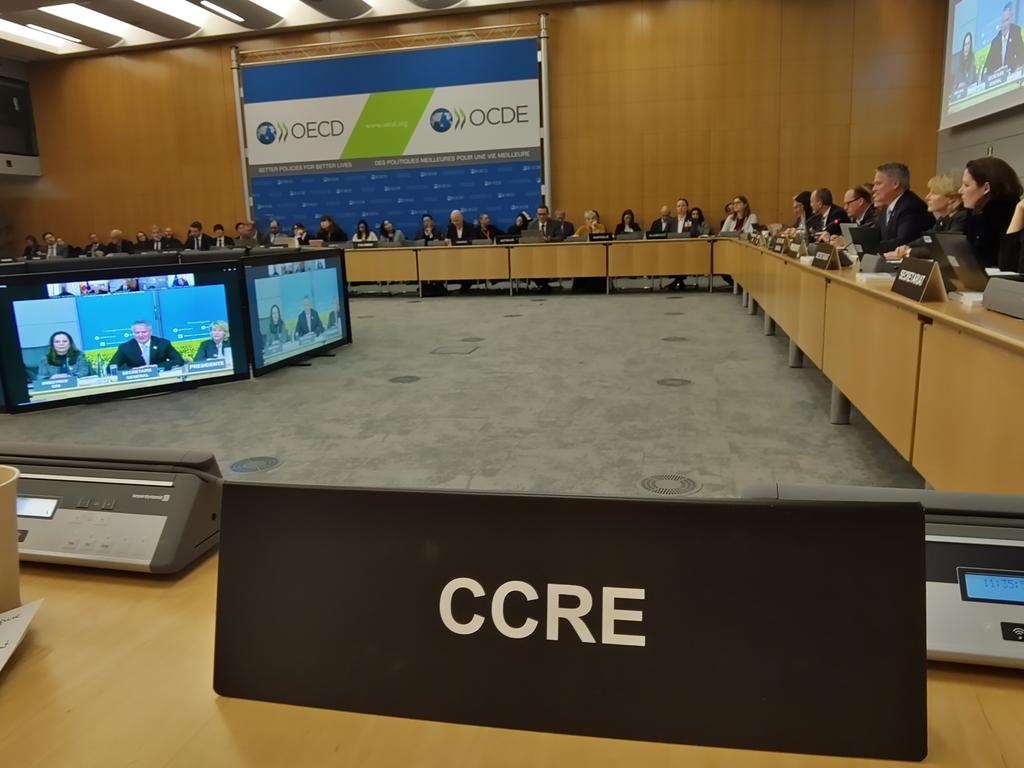 M_Gaudron's tweet photo. New @OECD_local report on Rebuilding #Ukraine by reinforcing regional and municipal governance presented today. Discussion highlighted that multi-level governance is at the core of rebuilding and recovery with #localgov peer-to-peer cooperation as key engine https://t.co/7KPRoVGQsU