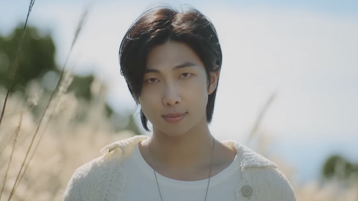 MusicMonkeyBE's tweet photo. RM (BTS) neemt ons met het emotionele ‘Wild Flower (with youjeen)’ mee tijdens zijn zoektocht naar zichzelf
#WildFlower #RM #Indigo @bts_bighit @BTS_twt

https://t.co/EQiRwLEgsL https://t.co/yvTHYsAWoF