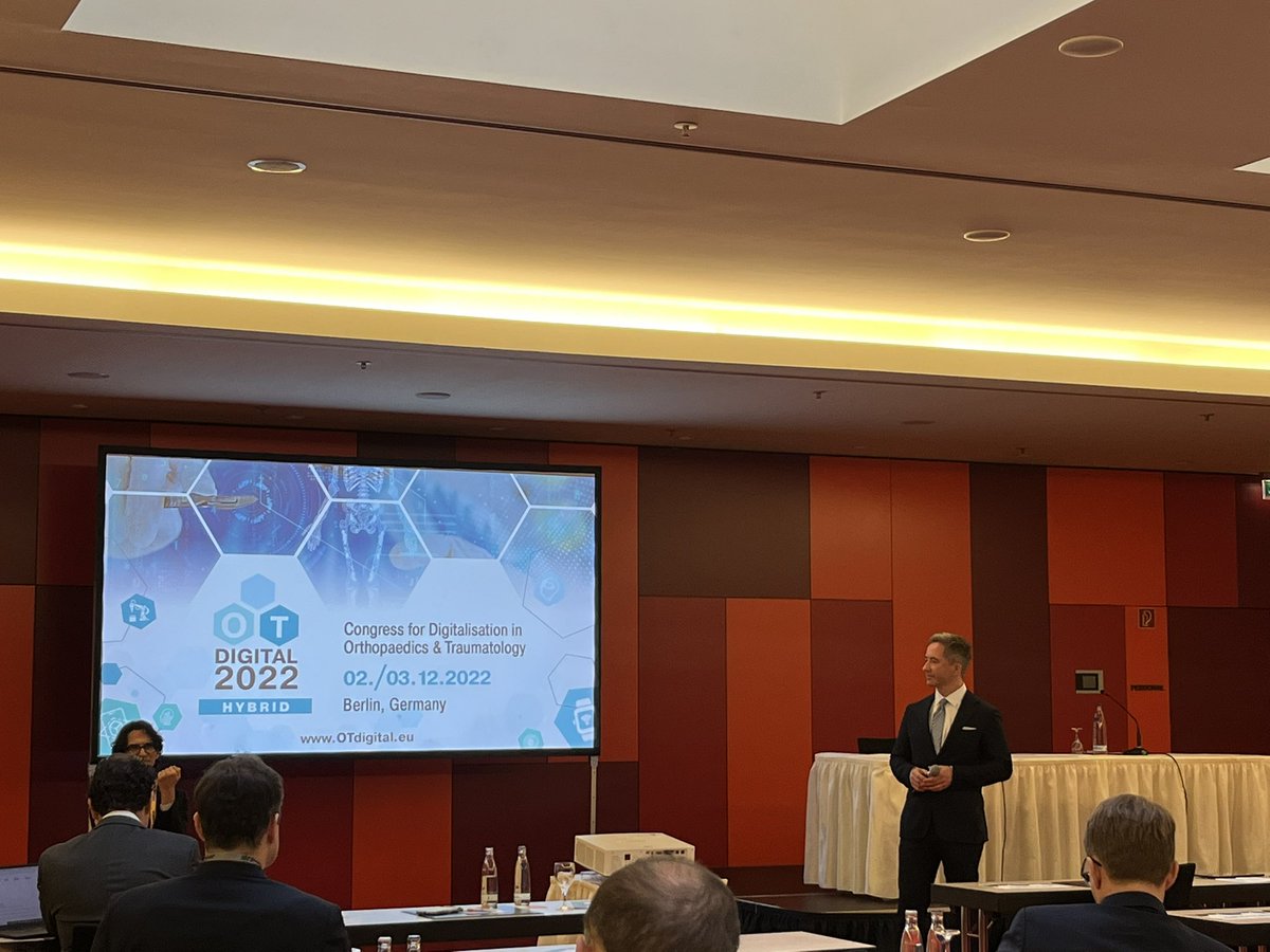 GeorgOsterhoff's tweet photo. First session of the first European congress in #digitalhealth in #orthopaedics and #trauma. #OTDigital #orthotwitter https://t.co/9dTHxAPy0i @DocPfoe https://t.co/r1Sc3cnqpd
