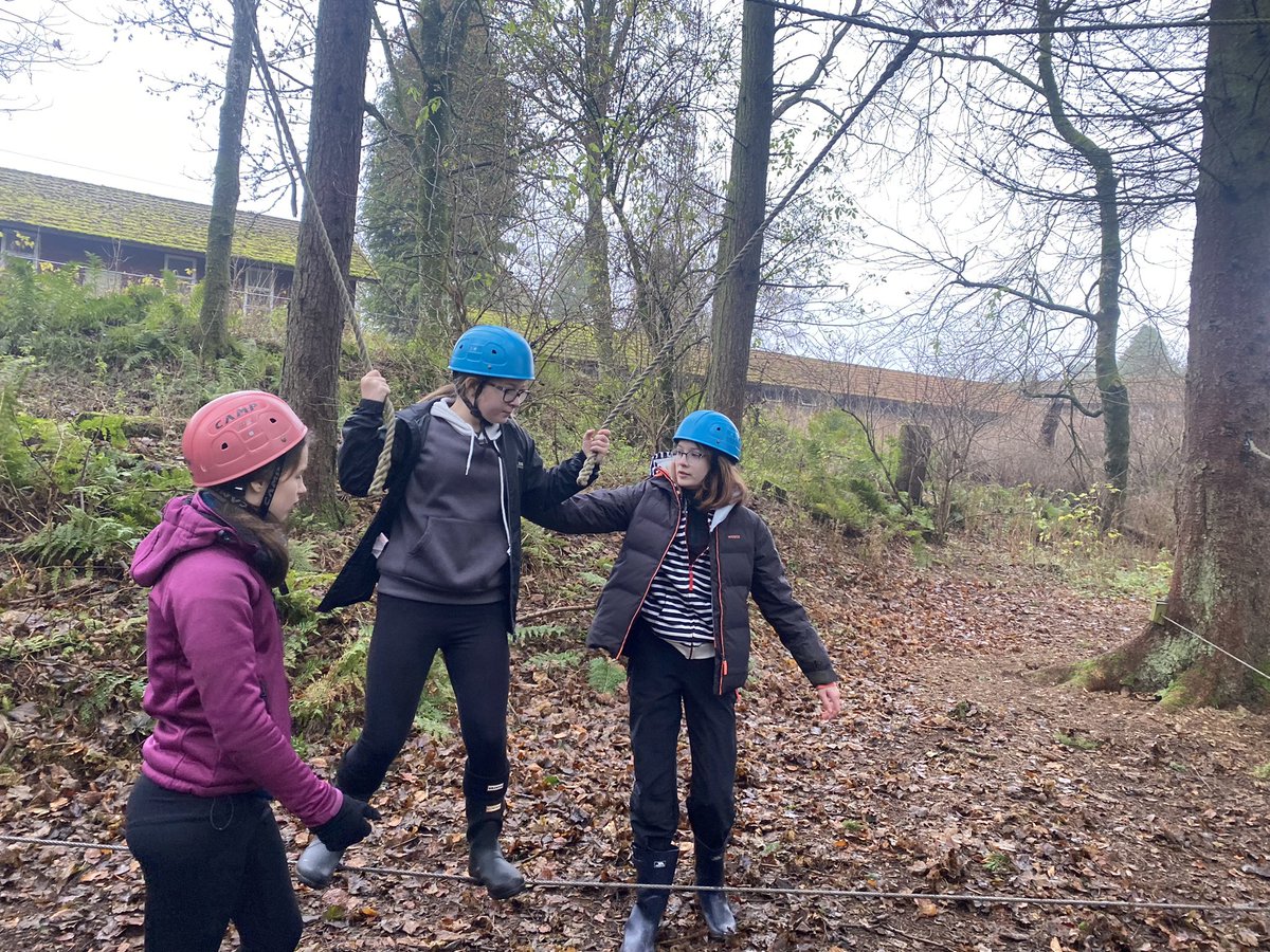 Miss Ross tweet media