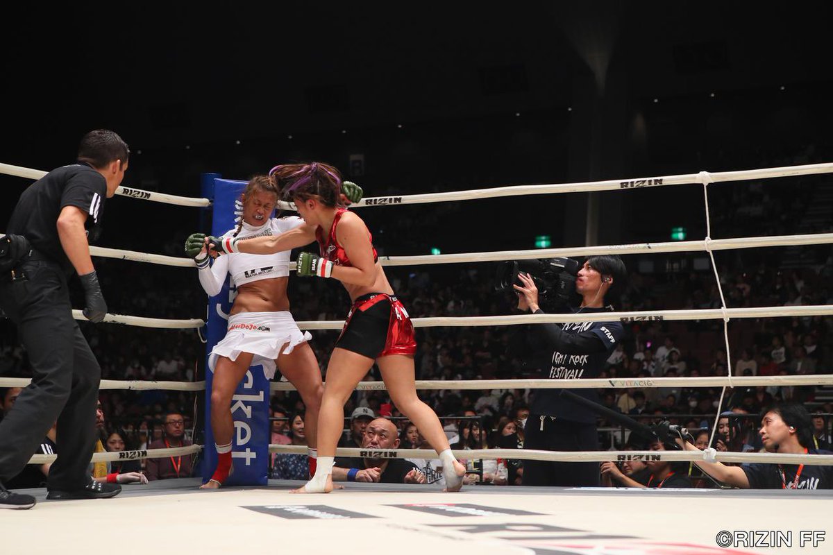 mmaofficials_jp's tweet photo. 我々のやっている仕事というのは、本当に感謝されない仕事だと思っています。こういう情熱とプロ意識を持った人たちとこのように前向きにやれることを光栄に思っていますし、言葉の壁だったり、海の壁だっ
たり、国境の壁がある中、このように同じ志を持った人間たちが集まって
→続く

#r2017 https://t.co/ITATN9a0k6