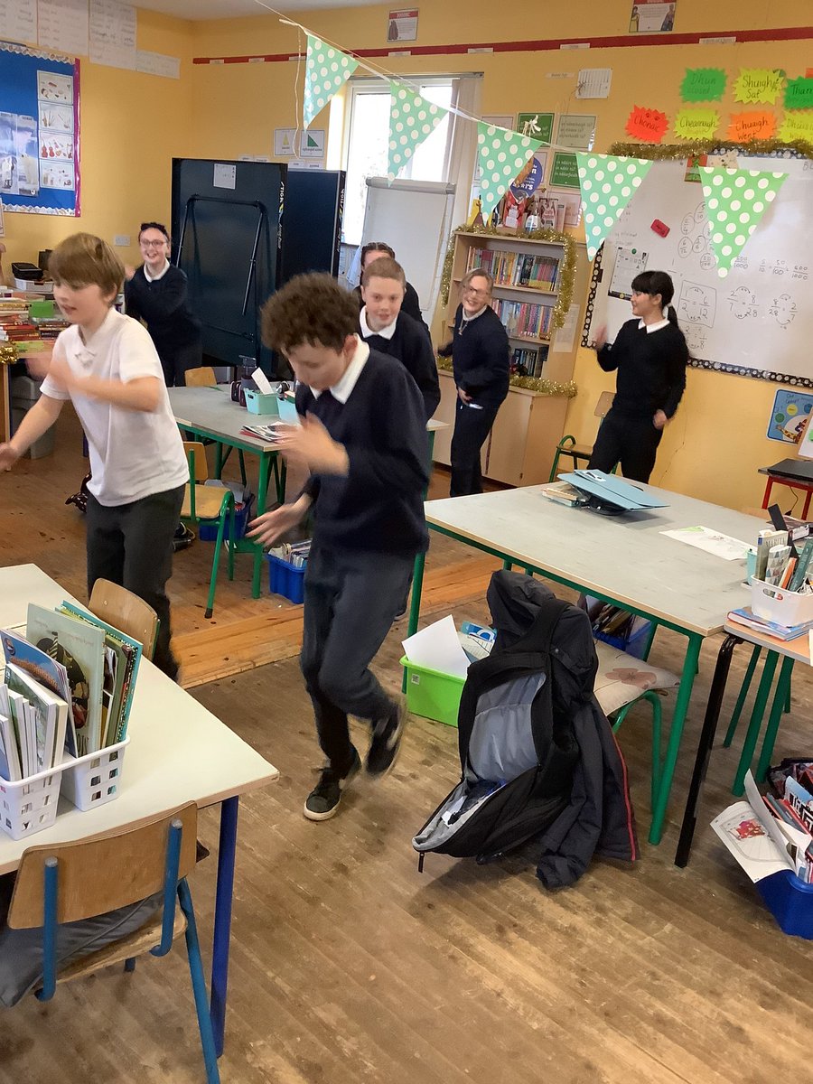 lacken_ns's tweet photo. Keep moving but make it Christmassy. We did the Crazy Santa Claus dance! @ActiveFlag @PDST_Hwellbeing @HealthyIreland https://t.co/xnlqQP2VcX
