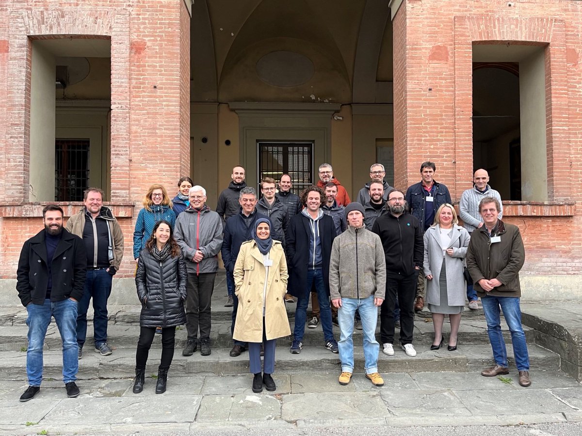 UNI_FIRENZE's tweet photo. Al via il progetto @Leguminose_EU, guidato da @pietramellara e @PathanShamina del @DagriUnifi
Finanziato con 7 mln nell'ambito di #HorizonEU, si propone di promuovere l'#intercopping, pratica che prevede la coltivazione contemporanea di due o più specie
https://t.co/InyVK56JrX https://t.co/n1dJospthG