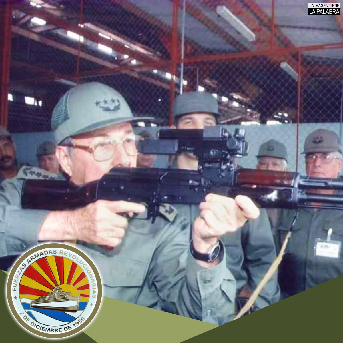 mambisa25's tweet photo. #SantiagodeCuba Hoy las FAR cumple #66DeVictorias, han demostrado su fortaleza,lealtad y compromiso con el PCC ,la Revolución, Fidel, Raúl y @DiazCanelB en cada misión planteada.
¡¡¡ Gracias por ser más que una institución, el #PuebloUniformado !!! https://t.co/BUduW0B8kI