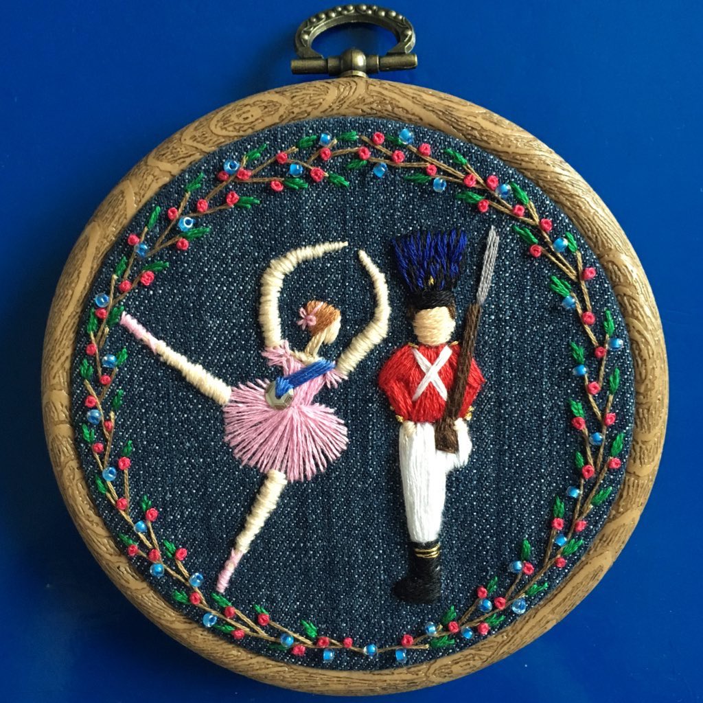 Still stitching my latest piece so it’s one of my early miniature embroideries for you today. Inspired by a Hans Christian Andersen’s - The Steadfast Tin Soldier 😊🧵📚💂🏻‍♂️🩰 #stitchedart #thesewingsongbird