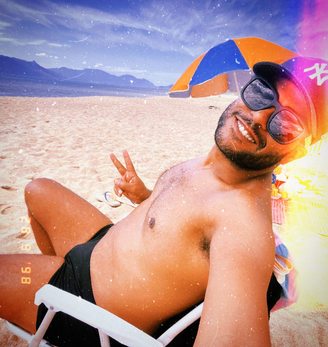 admilsoncor's tweet image. Logo mais, praia!!