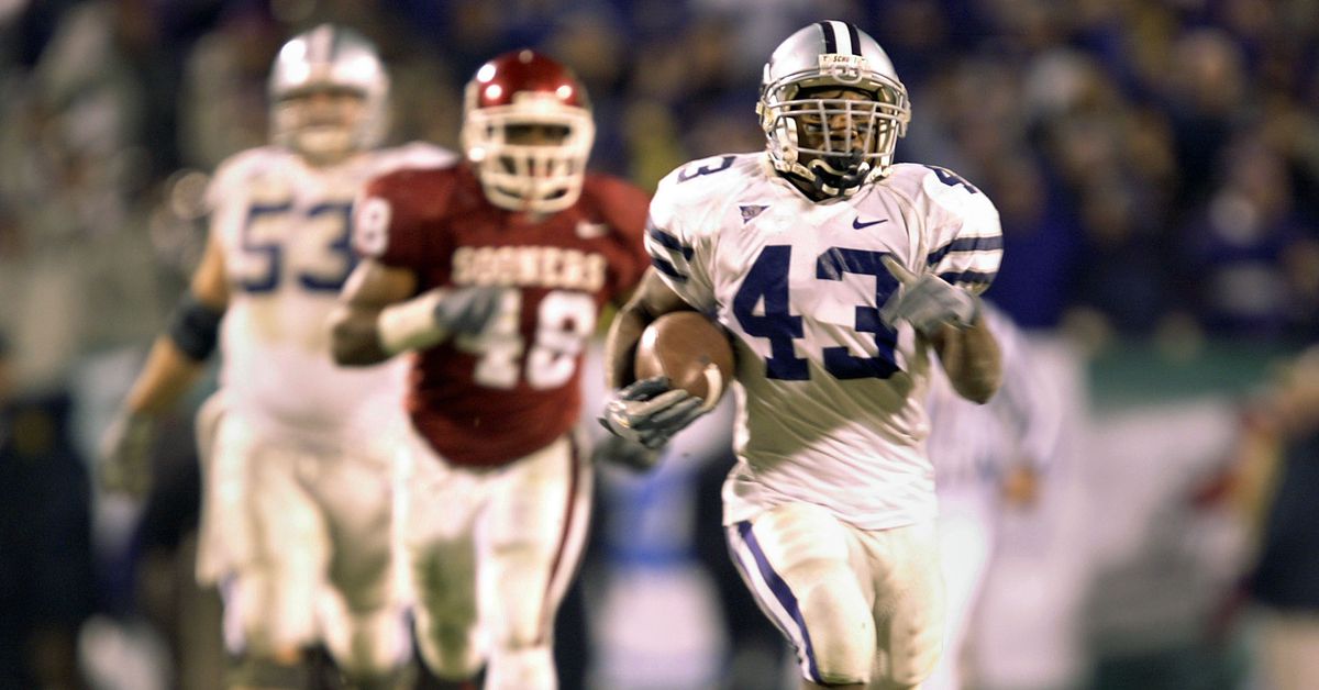 Get that trophy! <a href="/jeff_burkhart/">Jeff Burkhart</a> &amp; <a href="/JNutter/">Justin Nutter</a>
analyze the Big 12 title matchup between K-State &amp; TCU, outline the Cats' keys to victory, and make their predictions! Listen here⬇️

<a href="/ApplePodcasts/">Apple Podcasts</a>🍎: podcasts.apple.com/us/podcast/gam…

<a href="/spotifypodcasts/">Spotify Podcasts 🎙</a>❇️: open.spotify.com/episode/0OFmzi…

#EMAW #KStateFB