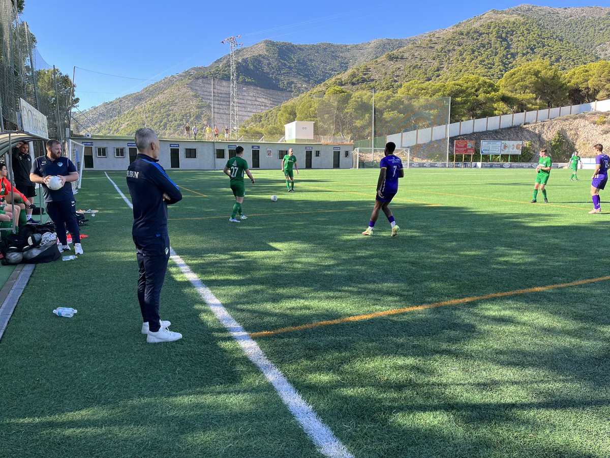 TRAININGSKAMP ☀️⚽️| Zaterdag 03-12 na het duel met <a href="/HZVV/">HZVV</a> en de wedstrijd van <a href="/OnsOranje/">OnsOranje</a> tegen <a href="/USMNT/">U.S. Soccer Men's National Team</a> vindt bij Eemdijk de trekking van de loterij voor het trainingskamp plaats. Daar wil je toch bij zijn!

Om 18:30 uur is de trekking. Je kunt nog lootjes kopen! Mis het niet! 💚