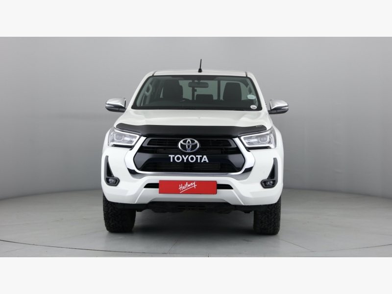 HTMalanda's tweet photo. 🔥🔥🔥Demo Sale🔥🔥🔥
2022 Hilux 2.8 SC 4X4 AT
17 000 km
R769 900
Call or WhatsApp us on 0826507370
#bestdeals #PreLovedCars #DJTira #PreownedCars #durban #HalfwayMalandaToyota #HalfwayToyota #halfwaygroup #PopularCars #ToyotaDealer #Toyota #halfwaymalandatoyota #djtira #Hilux https://t.co/NtZKvFP8IZ