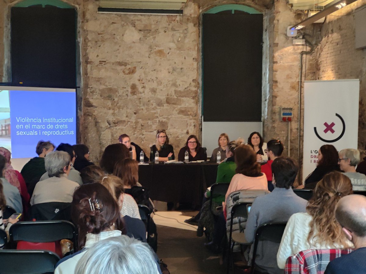 lobservatoridsr's tweet photo. Obrim l'espai a les entitats que ens han acompanyat en el procés d'elaboració de l'eina i campanya de Violència Institucional i Drets Sexuals i Reproductius.

🎯 Amb @SalutMentalCat, @_dincat, #ETIS, @a_Contracor, @SerenaBrigidi, @OVObstetrica, #MikaSororidad i @Comite1desembre. https://t.co/6PqK1ZMrgM