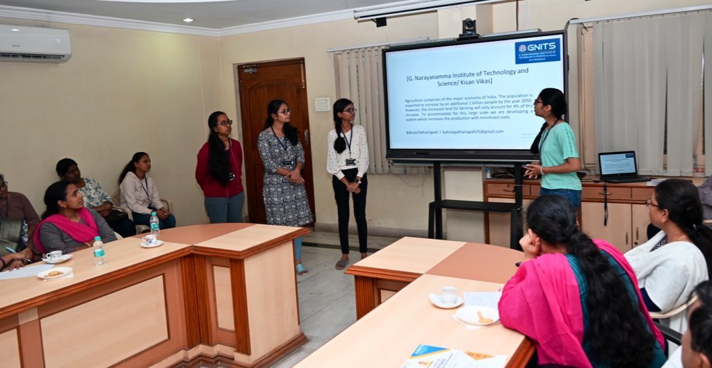 UKinHyderabad's tweet photo. It's great to hear the innovative ideas from young women of @GnitsI 
who presented their deep-tech ideas, as part of their pre-incubation cohort. 

I learnt a lot listening to these amazing ideas. https://t.co/eZAGxmLNZD