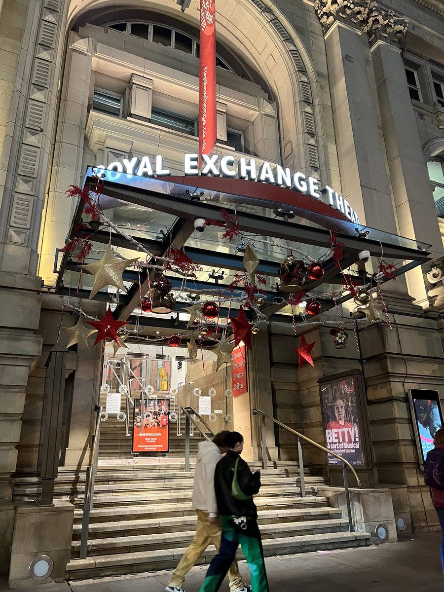 dhanname's tweet photo. Looking cute an all @rxtheatre 

Manchester’s definitely looking festive and i’m here for it! https://t.co/hTQPuab6si