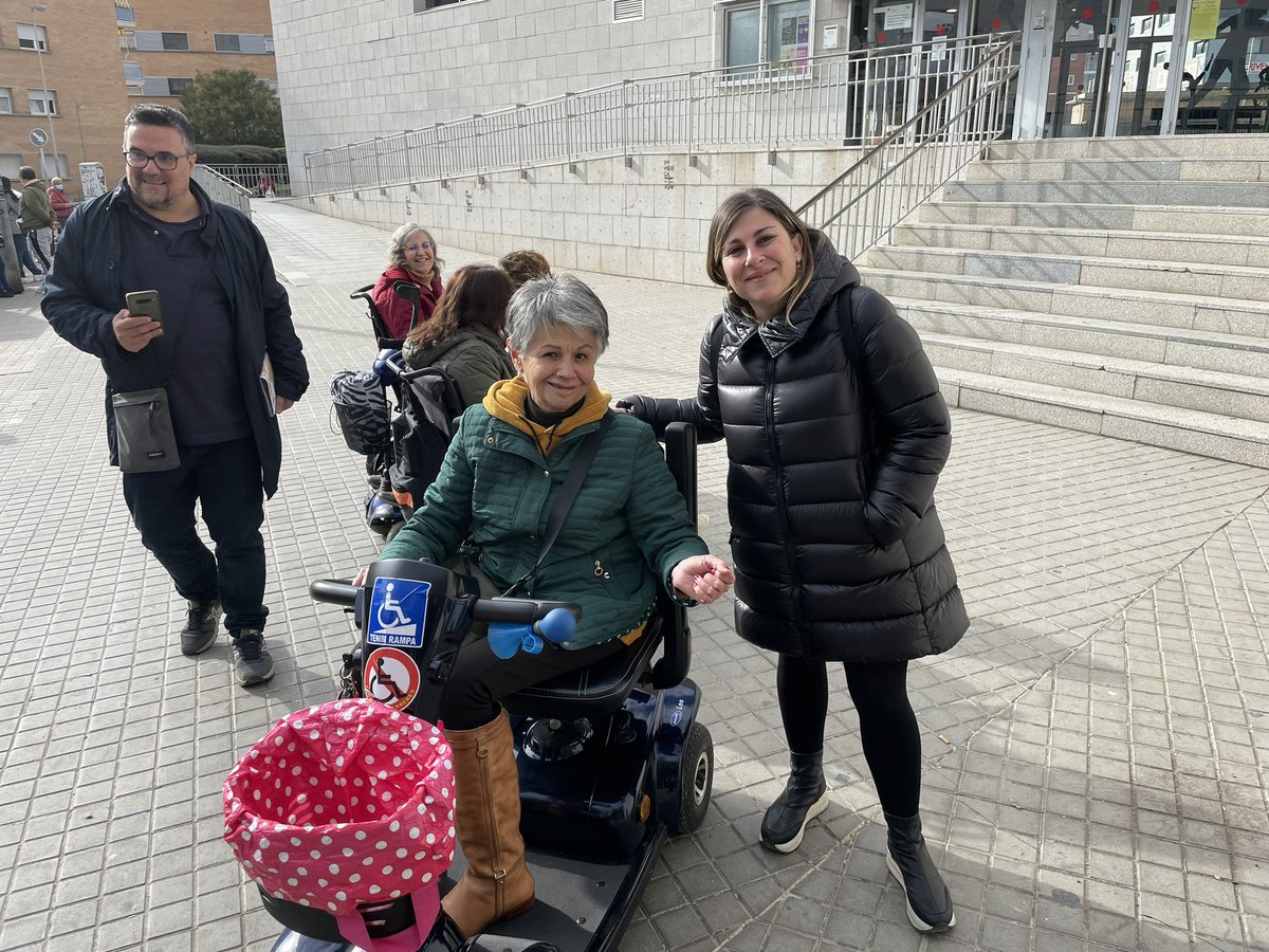 davidGferriz's tweet photo. ⚠️ #ForaBarreresUPC #MapathonUPC és l’acció reivindicativa de mapeig d’accessibilitat on participen @badalonadsi i @PamBadalona amb motiu del #DiaInternacionalDiscapacitat #Badalona @la_UPC
📍6️⃣6️⃣ deteccions a #Bufalà @GuanyemBDN els hem acompanyat durant el recorregut pel barri https://t.co/rQi9acIEOr