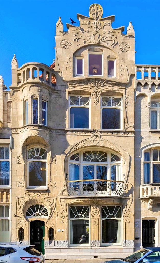 NouveauDeco's tweet photo. Art Nouveau house in The Hague from 1900 by architect J. Olthuis, The Netherlands. https://t.co/ITXed6ZRMZ