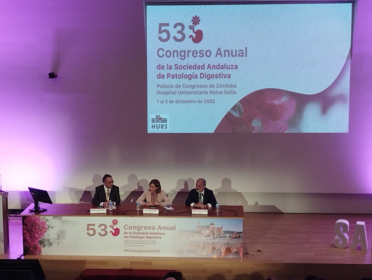HUReinaSofia's tweet photo. 🏥🗣️ ¡Cerca de 3⃣0⃣0⃣ especialistas analizan en el @HUReinaSofia los últimos avances en #patologíadigestiva!

👩⚕️👨⚕️Los asistentes al #53CongresoSAPD han podido conocer el abordaje endoscópico y ecográfico con una selección de 7⃣ casos clínicos realizados en directo...

@sapdes https://t.co/k425T46Zoo