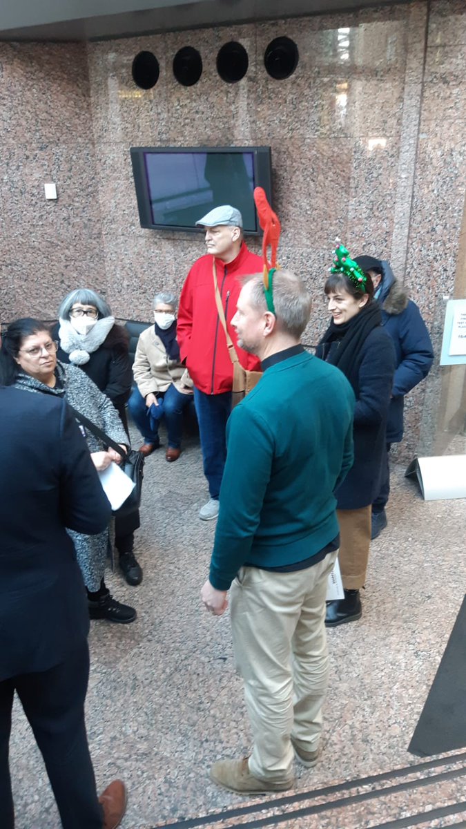 newunity's tweet image. New Unity is well represented at the Payzone action (via Hackney Citizens). Three cheers to David Brewerton and Helen for the initiative.

@CitizensUK @HICitizens