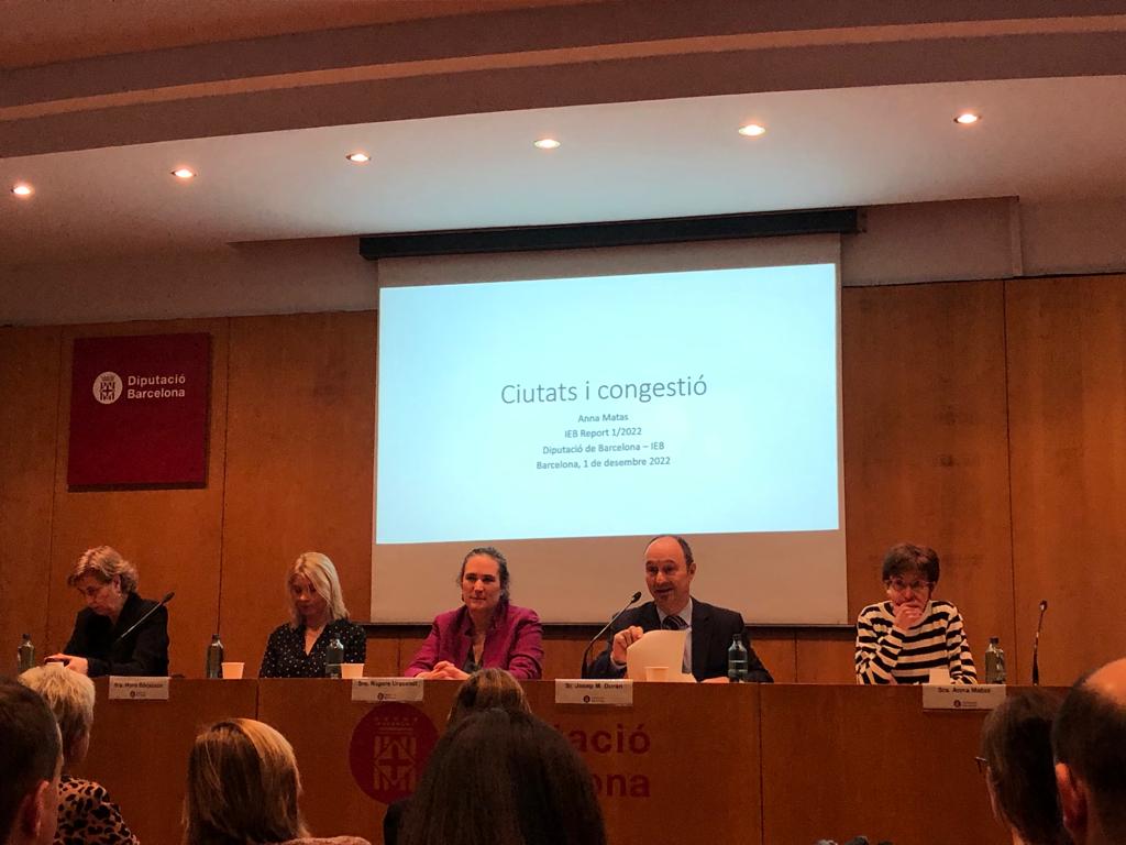 Participem en la jornada “Ciutats i Congestió” per debatre i reflexionar sobre la concentració d'activitats econòmiques en l'espai, els mecanismes de desenvolupament local i la qualitat de vida. 
<a href="/economieslocals/">Economies locals</a> #TurismeSostenible