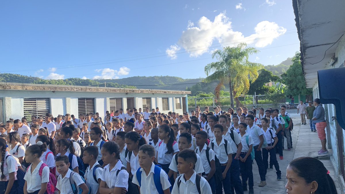 SBRPA1's tweet photo. Matutino especial dedicado a efeméride histórica. 30 de noviembre. @dpestgo @dmeguama @CubaMined @santiagodecuba https://t.co/vPBpqNjcxt