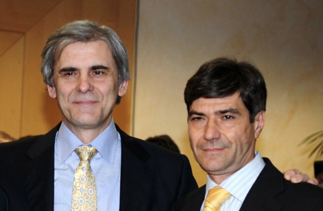 ZZiliani's tweet photo. Caro min. dello Sport @andreaabodi, abbiamo il n. 1 del CONI che chiama delinquenti i presidenti di A e amici Juventus e Roma, il n. 1 FJGC che insabbia ogni scandalo, un’AIA che decide gli scudetti e un suo alto dirigente narcotrafficante. Tutto bene?
(retwitta se sei schifato) https://t.co/VVJ0JCRawO
