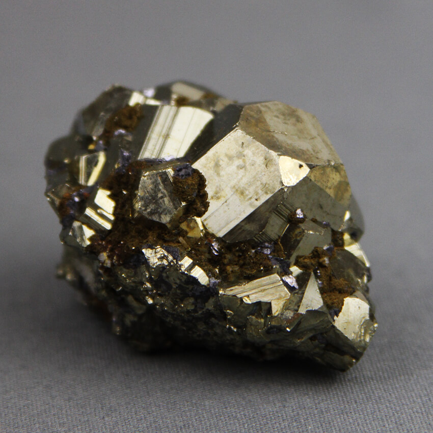 GemrockPeru's tweet photo. Striking cluster of pyritohedron-shaped pyrite crystals from Huanzala Mine in Peru. Buy our crystal specimen at: https://t.co/K0G3e0NoqH
#Pyritecrystal #pyritecluster #pyritecrystalcluster #wheretobuypyrite #buypyrite #crystalshop #buypyriteonline #buycrystalsonline #pyritohedron https://t.co/cjeiA6dfFp