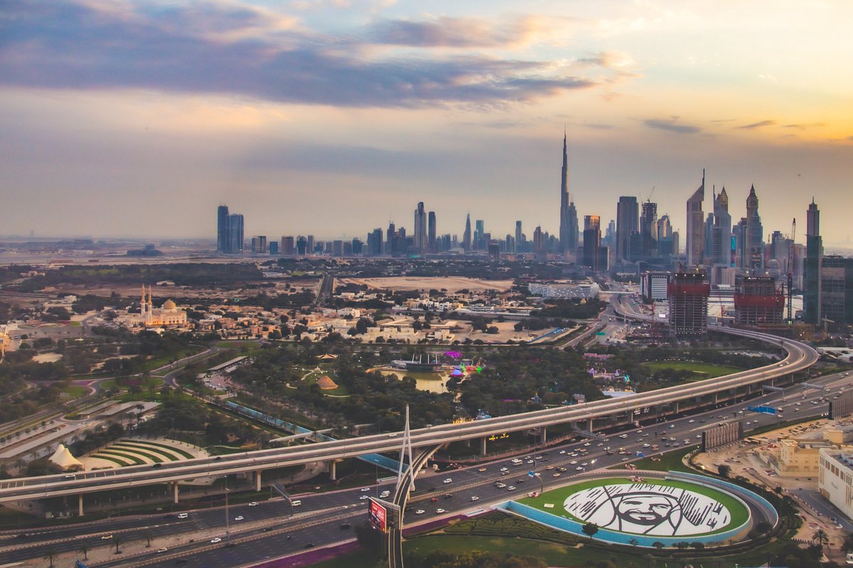 GM/ GE! 

Happy 51st UAE National Day! 🇦🇪 

A home away from home, a place for the dreamers, believers and achievers!