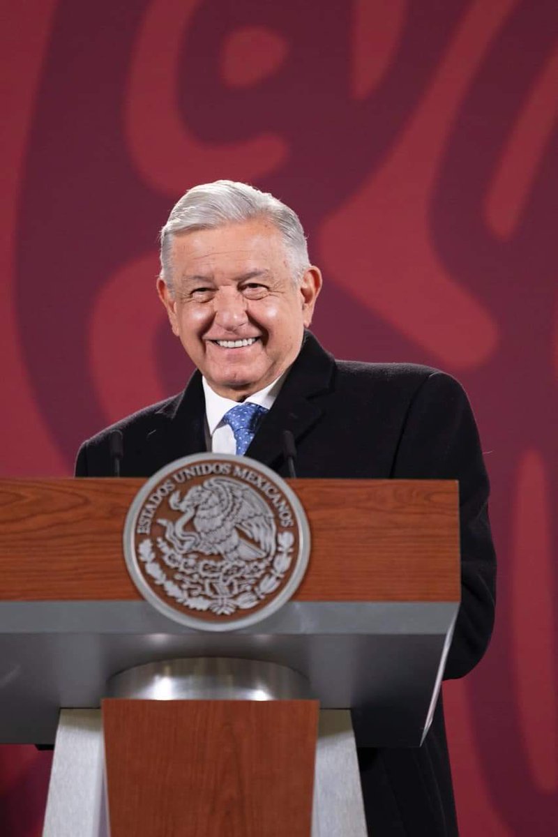 Muuuuy buenos días y muy muy feliz viernes ya!!!!!! ❤️🤗
Les presumo al mejor Presidente del mundo!! 🇲🇽❤️👇🏼😎