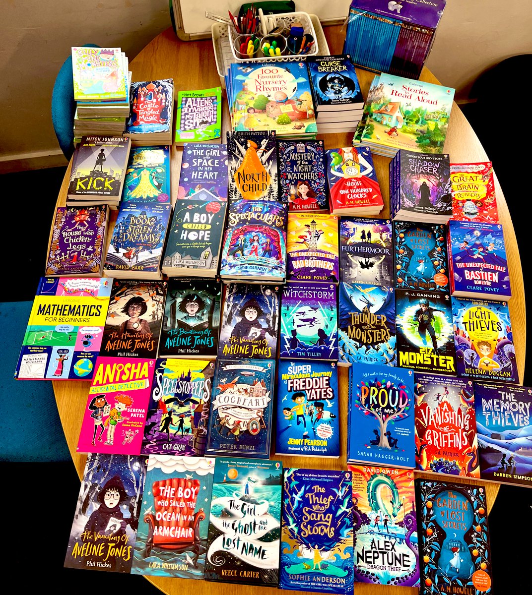 WOW! Just look at all of the incredible books we’ve had delivered today! Thank you <a href="/brillbooks_/">Sarah - Brilliant Books for Children📚</a> ! #MonksAbbeyReads