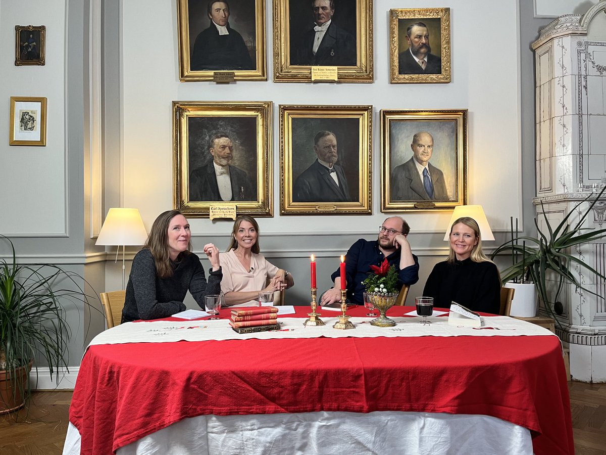 Bringselius's tweet photo. Forskare måste våga axla rollen som intellektuella i det offentliga samtalet, inte bara som experter. Det är ett av budskapen vid dagen samtal i programmet Fredagsmagasinet om forskarens roll i samhället, forskningskommunikation o samverkan.Finns snart på https://t.co/d9gQVP0kkg. https://t.co/z7EBQfDUDm
