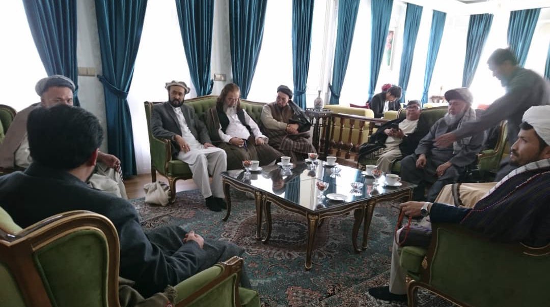 mahdavi_jafar's tweet photo. ميزبان برادران ارجمندم قومندان نسيم خيبر شكن ولسوال دره صوف، داكتر نظري معين وزارت اقتصاد، داكتر غياثي معين وزارت صحت، جناب بامياني معين وزارت شهر سازي، جناب سيد صوفي گرديزي و جمعي از جوانان و فعالان اجتماعي بودم. روي مكانيزمهاي خدمات رساني مؤثر براي مردم بحث هاي مفيدي صورت گرفت https://t.co/TnrU2ZFsmo