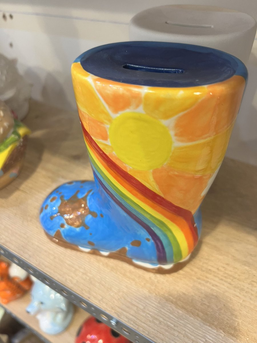 Claire Gilbert tweet media