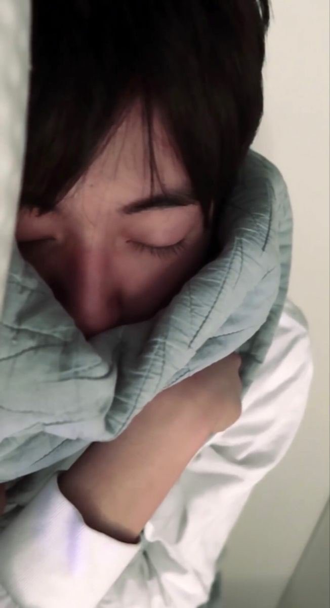 skrrutto's tweet photo. 인형 끌어 안고 자는 버릇 있어서 요러고 자는 거임?!?? 무친.. https://t.co/Om4grpVMbN