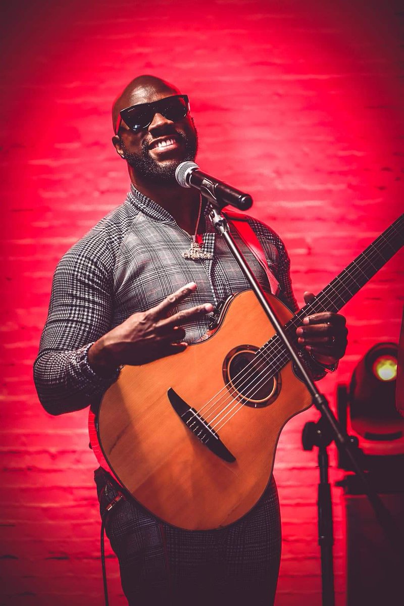 GloriaVeraBedo1's tweet photo. Congratulations on your #Grammy nomination! @SaulPaul you are amazing & an inspiration! So proud of all the things you do! #DreamIn3D #BeTheChange #BlackMenArePrecious #BlackBrilliance #BlackExcellence https://t.co/amiFGZiarT